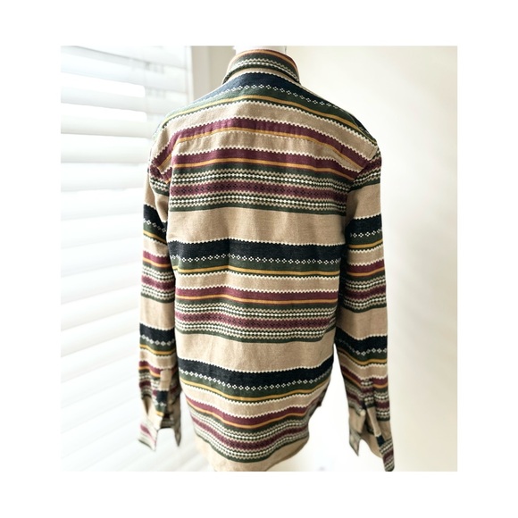 Simons Heritage Button-Up Top - Picture 5 of 7